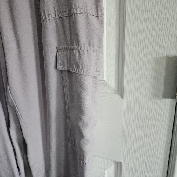 NWOT A New Day High Rise Ankle Cargo Pants - Picture 3 of 11